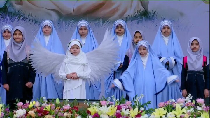 تصاویر/ ویژه برنامه تحویل سال نو در حرم مطهر رضوی