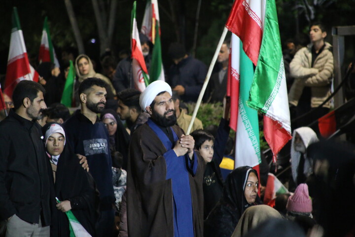 تصاویر/ اجتماع کرمان در شب سال تحویل