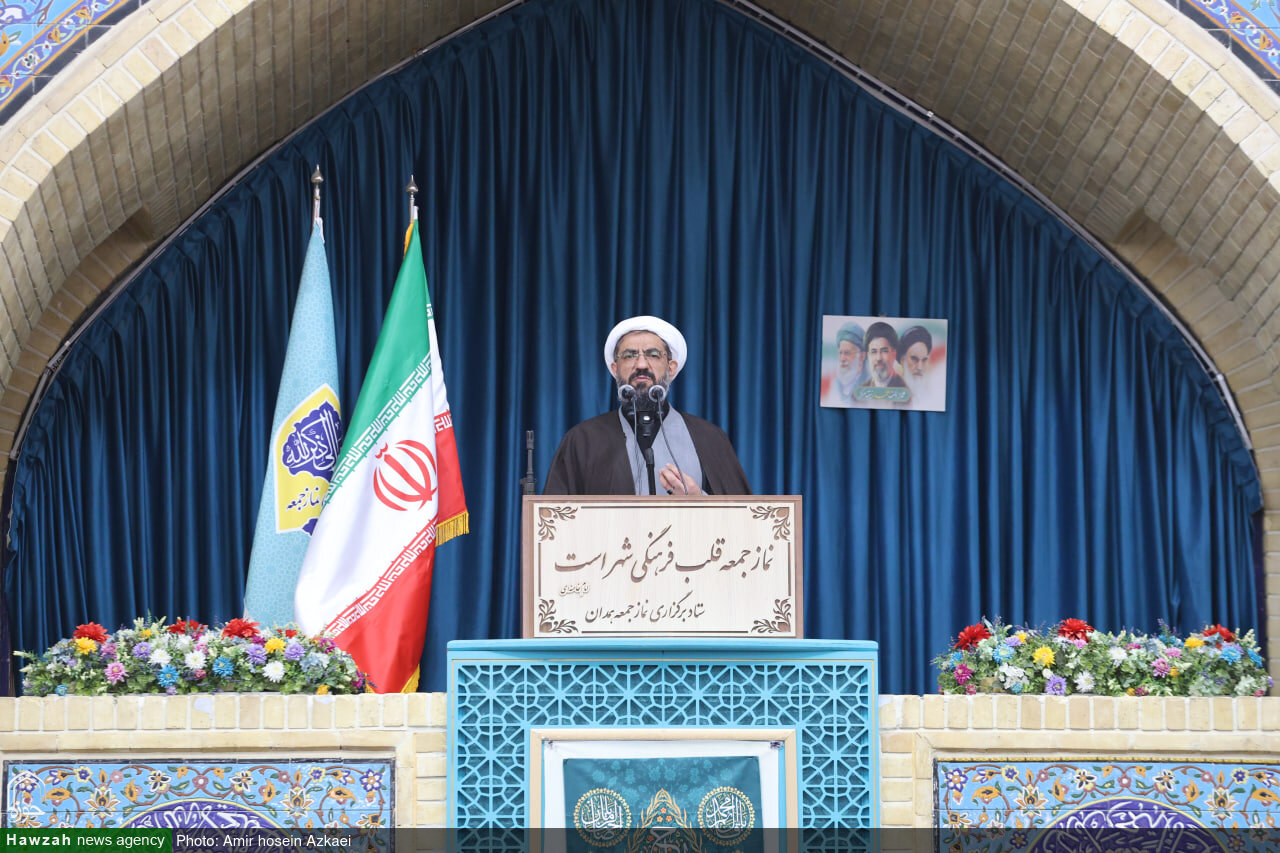 حضور با بصیرت مردم در کنار نیروهای مسلح، دشمن را سردرگم کرده است