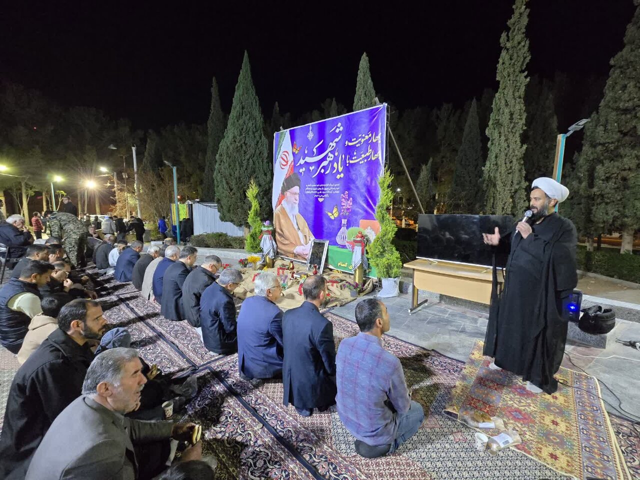 شعار سال۱۴۰۵ نشانه هوشمندی رهبری در گره‌گشایی از معیشت مردم است