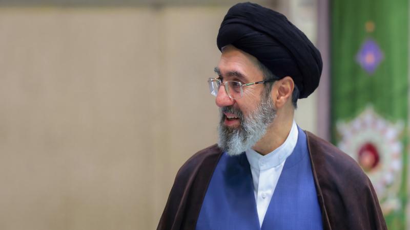 بيان قائد الثورة الإسلاميّة آية الله السيد مجتبى الخامنئي بمناسبة حلول العام 1405 هـ.ش
