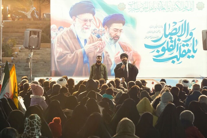 تحویل سال ۱۴۰۵ در سبزه میدان زنجان