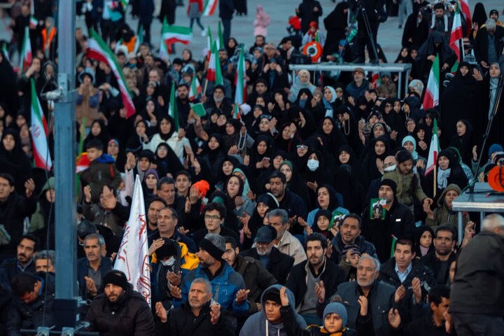 تحویل سال ۱۴۰۵ در سبزه میدان زنجان