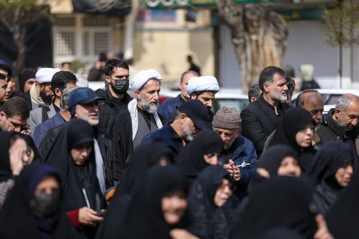 تصاویر / تشییع پیکر مطهر شهید جنگ رمضان  در قزوین