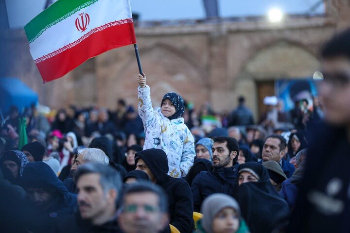 تصاویر / مراسم ویژه سال جدید در آستان امام زاده حسین علیه الاسلام قزوین