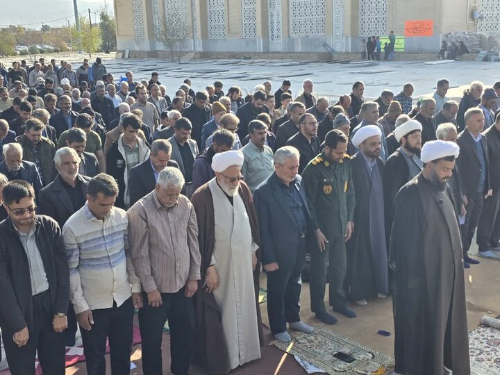 تصاویر/ نماز عید فطر نوروز۱۴۰۵ در گلزار شهدای بهاباد