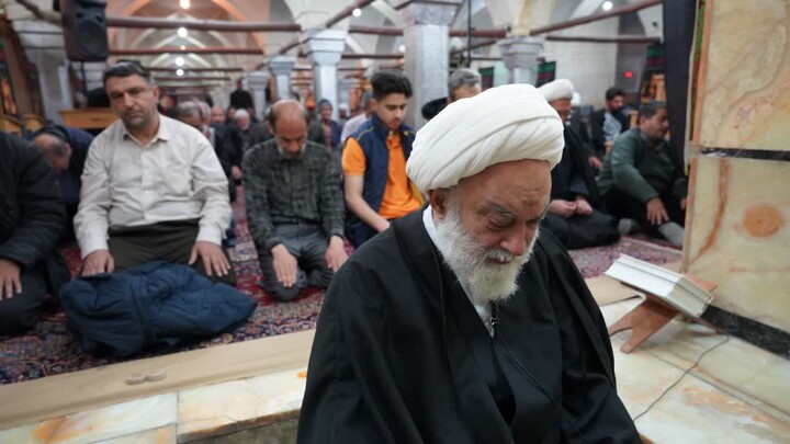 فیلم| اقامه ۱۴۸ امین سال نماز عیددفطر در مسجد نو بازار اصفهان