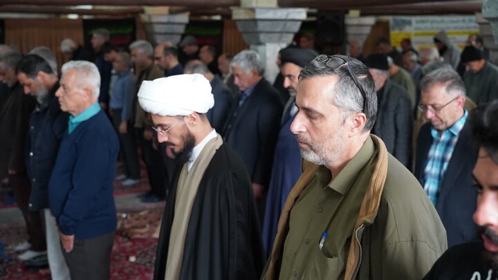 فیلم| اقامه ۱۴۸ امین سال نماز عیددفطر در مسجد نو بازار اصفهان