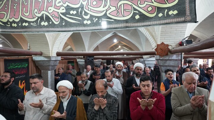 فیلم| اقامه ۱۴۸ امین سال نماز عیددفطر در مسجد نو بازار اصفهان