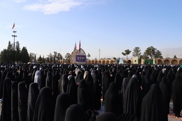 تصاویر/ نماز عید سعید فطر در نوروز ۱۴۰۵ در حسینیه ۱۲ امام مهریز