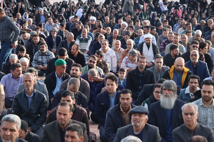 تصاویر/ نماز عید سعید فطر در نوروز ۱۴۰۵ در حسینیه ۱۲ امام مهریز