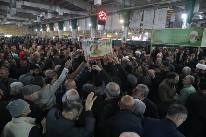 تصاویر/ نماز عید سعید فطر در مصلّای شهرستان بابل و به امامت حجت‌الاسلام والمسلمین مجتبی روحانی، امام جمعه این شهر برگزار گردید