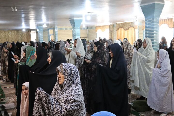 تصاویر/ نماز پرشکوه عید سعید فطر بخش نازلو و نوشین شهر