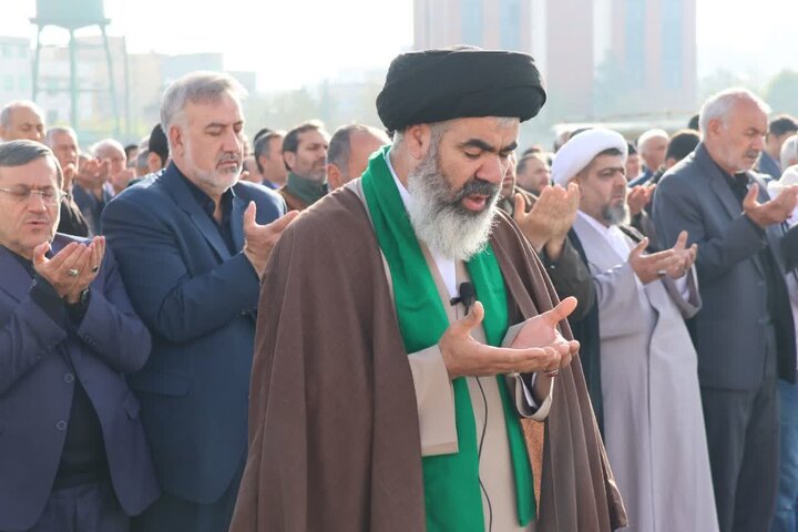 تصاویر/ اقامه نماز عید سعید فطر در بهارستان