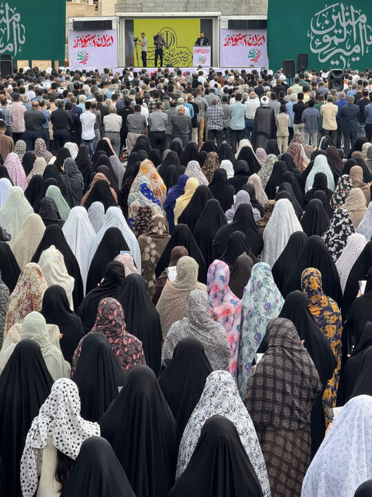 تصاویر/  نماز عید سعید فطر بندرعباس 1405