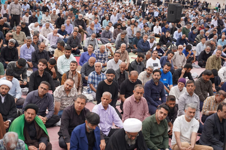 تصاویر/  نماز عید سعید فطر بندرعباس 1405