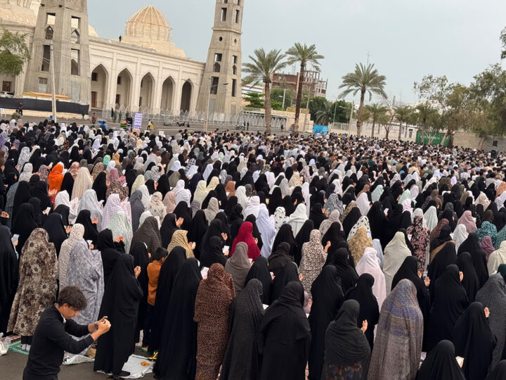 تصاویر/  نماز عید سعید فطر بندرعباس 1405