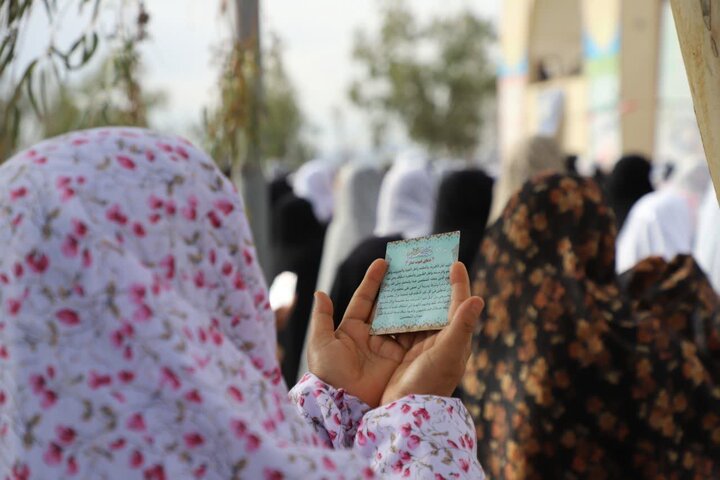 تصاویر/ اقامه نماز عید سعید فطر در زاهدان