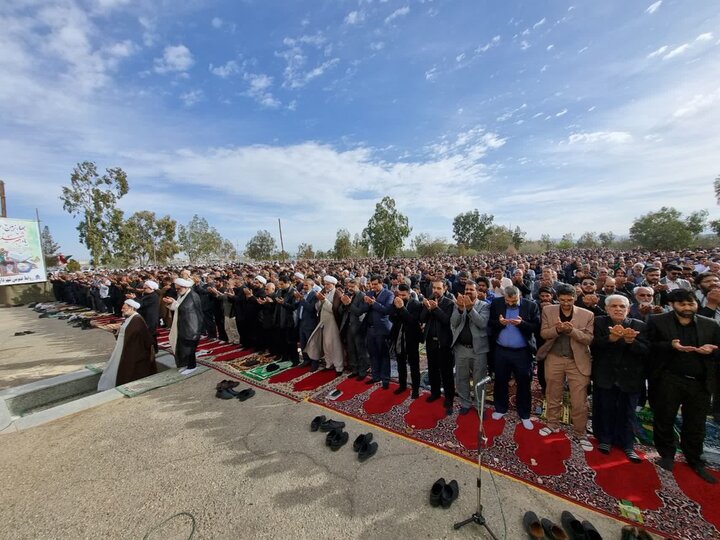تصاویر/ اقامه نماز عید سعید فطر در زاهدان