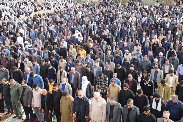 تصاویر/ اقامه نماز عید سعید فطر در زاهدان