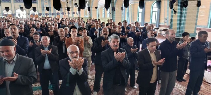 تصاویر/ اقامه نماز عید سعید فطر در ماهنشان