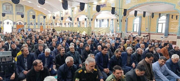 تصاویر/ اقامه نماز عید سعید فطر در ماهنشان