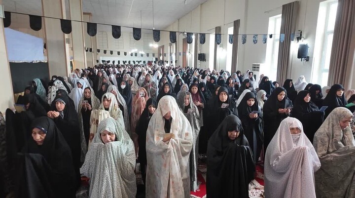 تصاویر/ اقامه نماز عید سعید فطر در هادیشهر