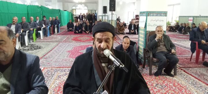 تصاویر/ نماز عید سعید فطر درجوشقان قالی
