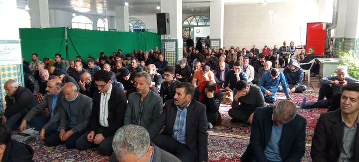 تصاویر/ نماز عید سعید فطر درجوشقان قالی