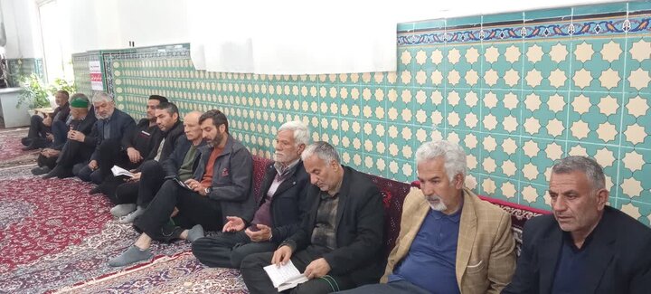 تصاویر/ نماز عید سعید فطر درجوشقان قالی