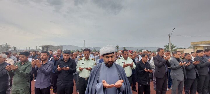 تصاویر/ اقامه نماز عید سعید فطر در شهر نودژ