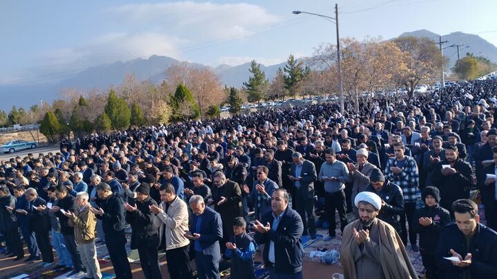 تصاویر/ اقامه نماز عید سعید فطر در شهر کوهبنان