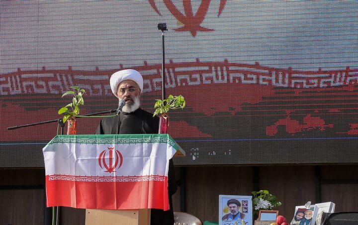 تصاویر/ نماز عید سعید فطر در پرند
