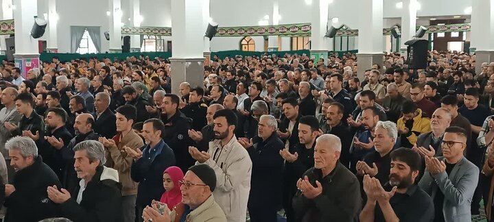 تصاویری از شکوه نماز عید فطر در ساوه