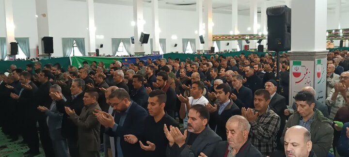 تصاویری از شکوه نماز عید فطر در ساوه