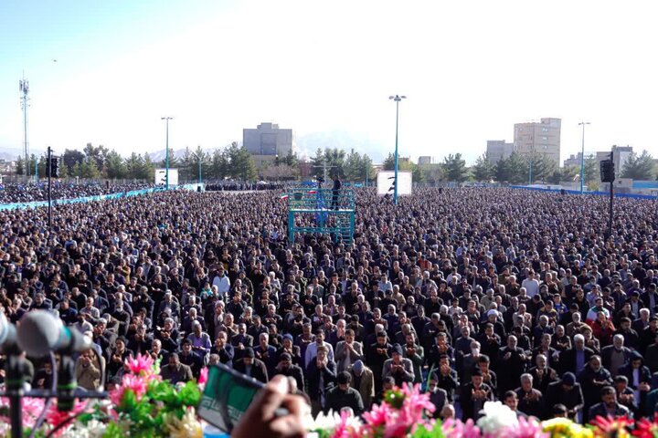 تصاویر/ اقامه نماز عید سعید فطر در شهر کرمان