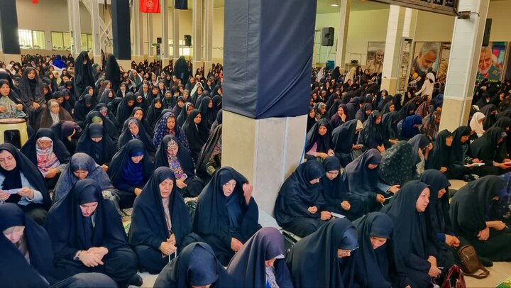 تصاویر/ اقامه نماز عید سعید فطر در شهر رابر