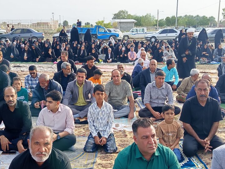 تصاویر/ اقامه نماز عید سعید فطر در بخش اسماعیلی