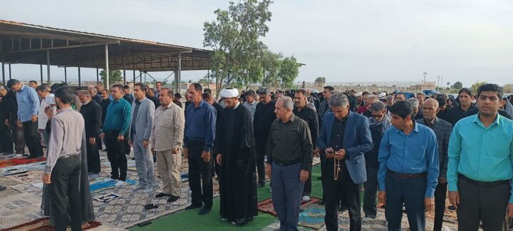 تصاویر/ اقامه نماز عید سعید فطر در بخش اسماعیلی