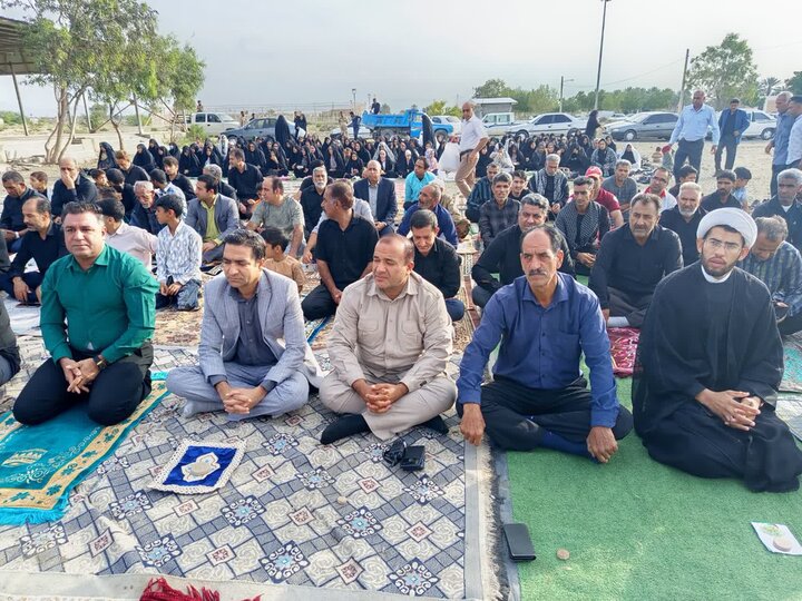تصاویر/ اقامه نماز عید سعید فطر در بخش اسماعیلی