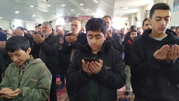 تصاویر/اقامه نماز عید فطر در شهرستان بهار