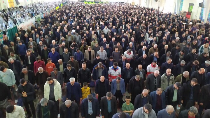 تصاویر/اقامه نماز عید فطر در شهرستان بهار