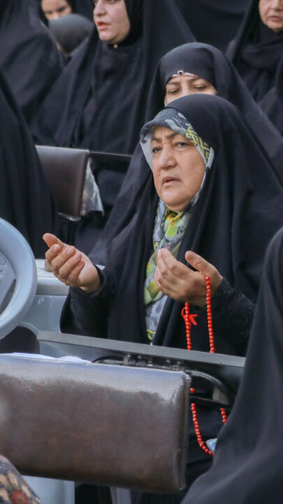 تصاویر/ نماز عید سعید فطردر آستان مقدس هلال بن علی(ع)آران وبیدگل