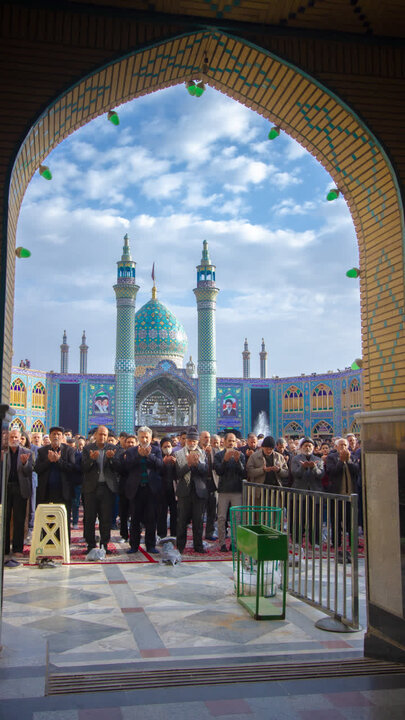 تصاویر/ نماز عید سعید فطردر آستان مقدس هلال بن علی(ع)آران وبیدگل