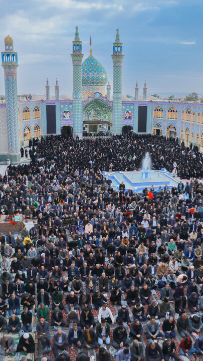 تصاویر/ نماز عید سعید فطردر آستان مقدس هلال بن علی(ع)آران وبیدگل