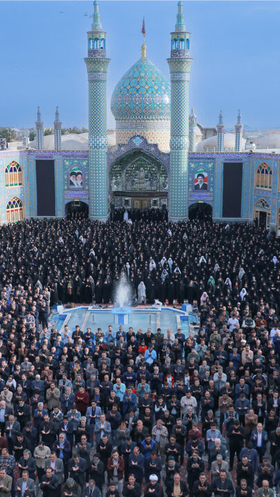 تصاویر/ نماز عید سعید فطردر آستان مقدس هلال بن علی(ع)آران وبیدگل