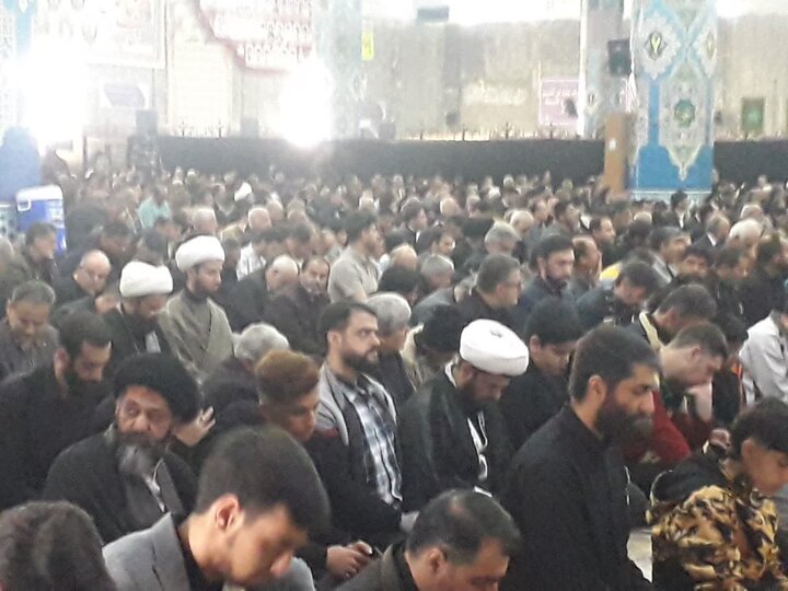 تصاویر/ نمازباشکوه عید سعید فطردر کاشان