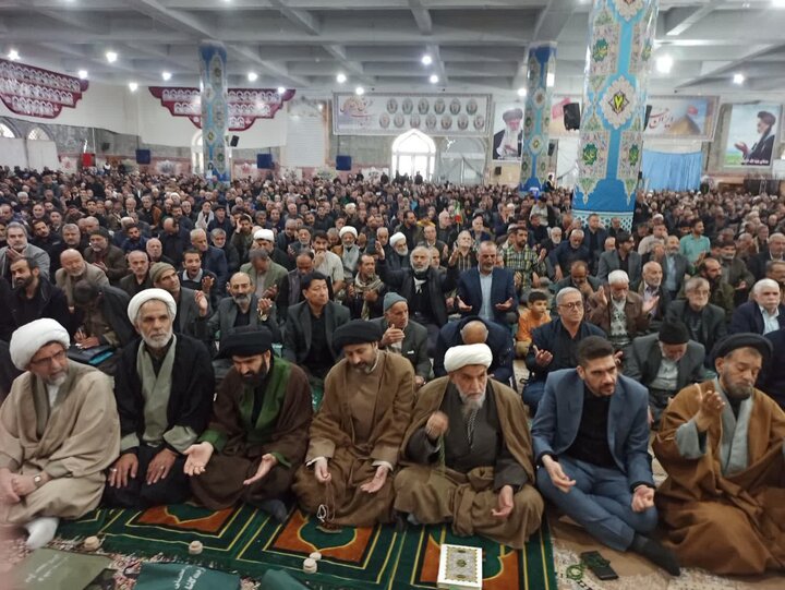 تصاویر/ نمازباشکوه عید سعید فطردر کاشان