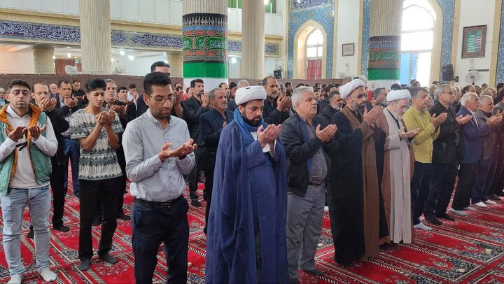 تصاویر/  نماز عید سعید فطر درسفید شهرآران وبیدگل