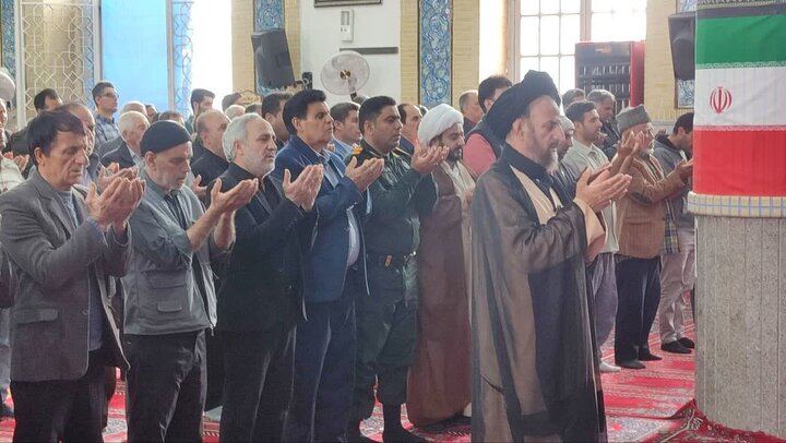 تصاویر/  نماز عید سعید فطر درسفید شهرآران وبیدگل